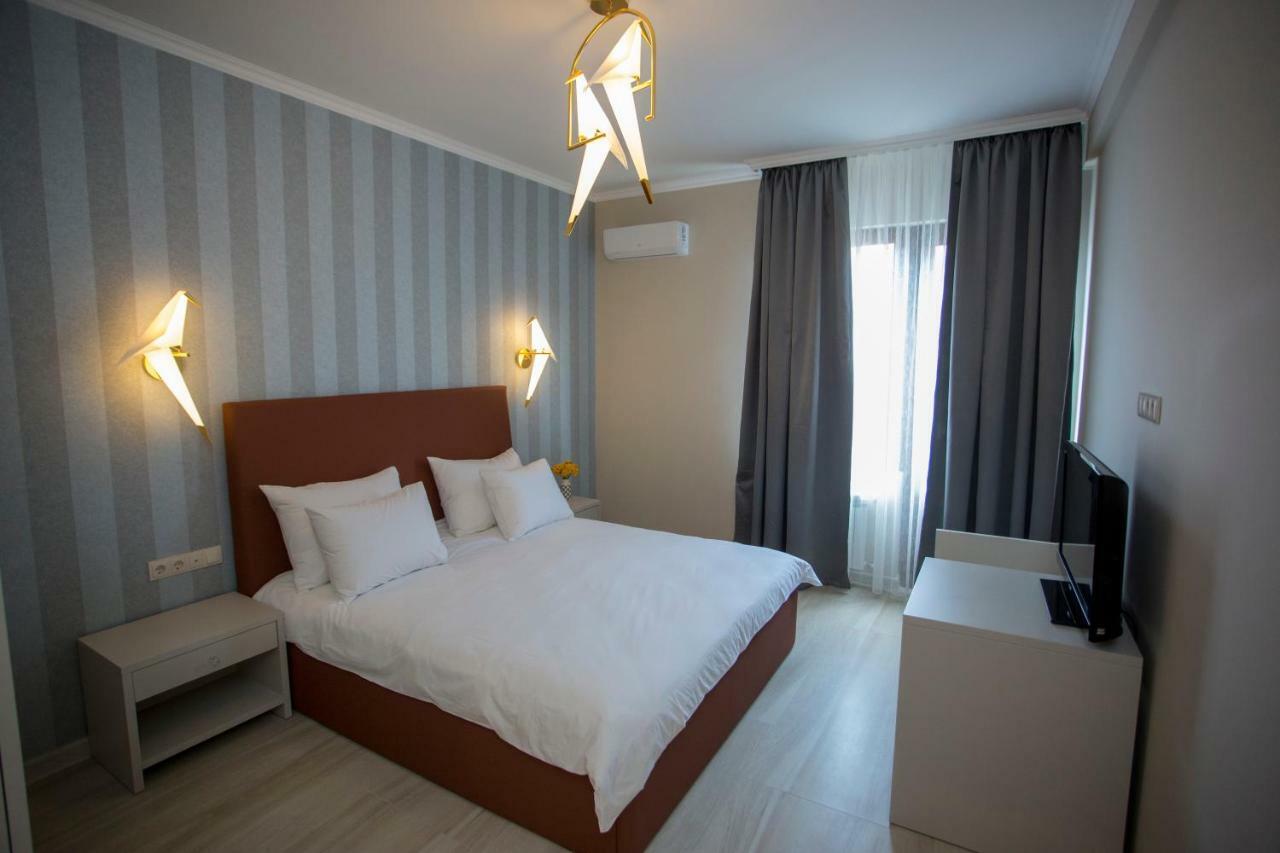 Downtown Hotel Batumi Exterior foto